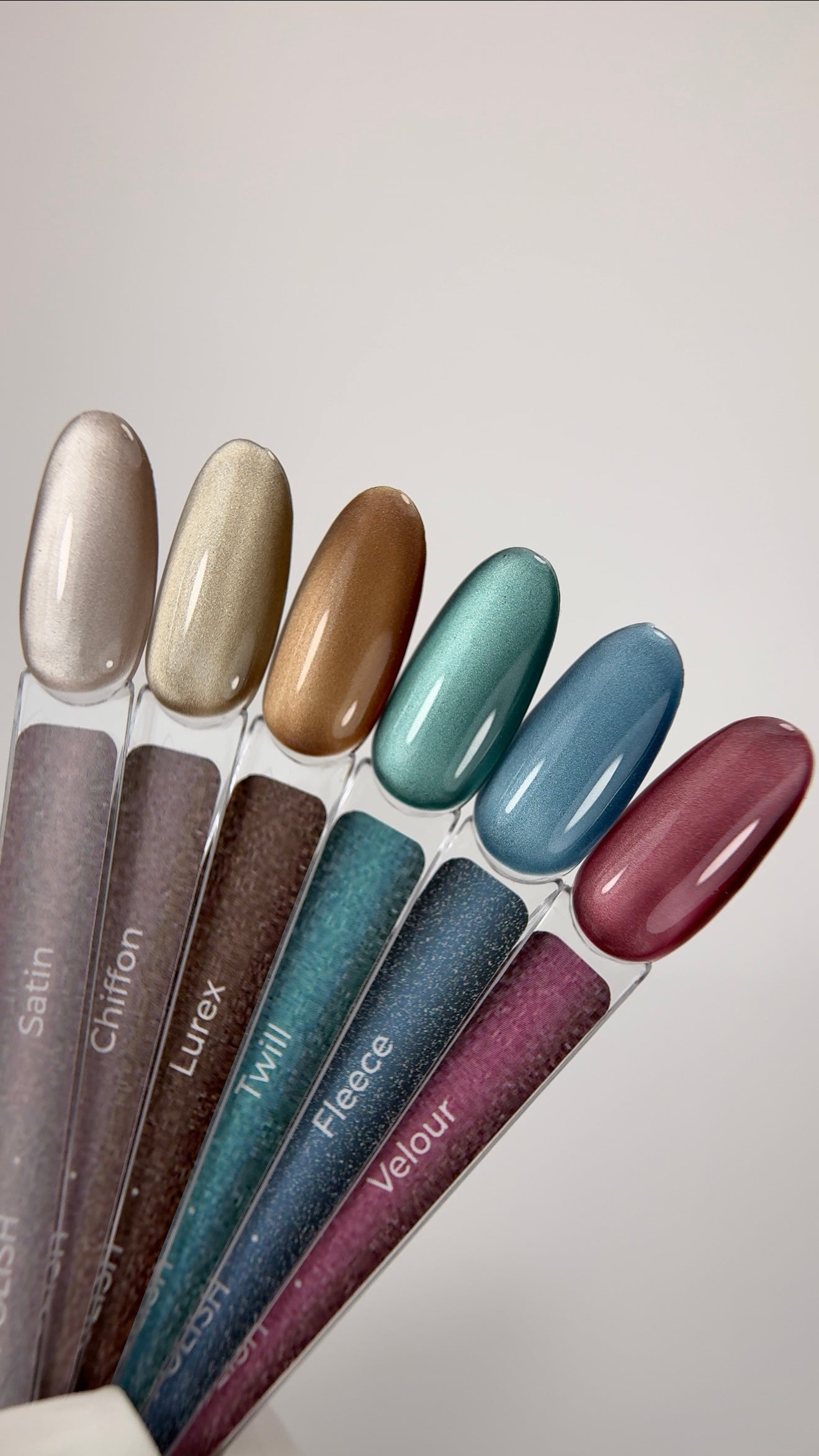 HEYLOVE - Cat’s Eye Gel Polish - Elixir
