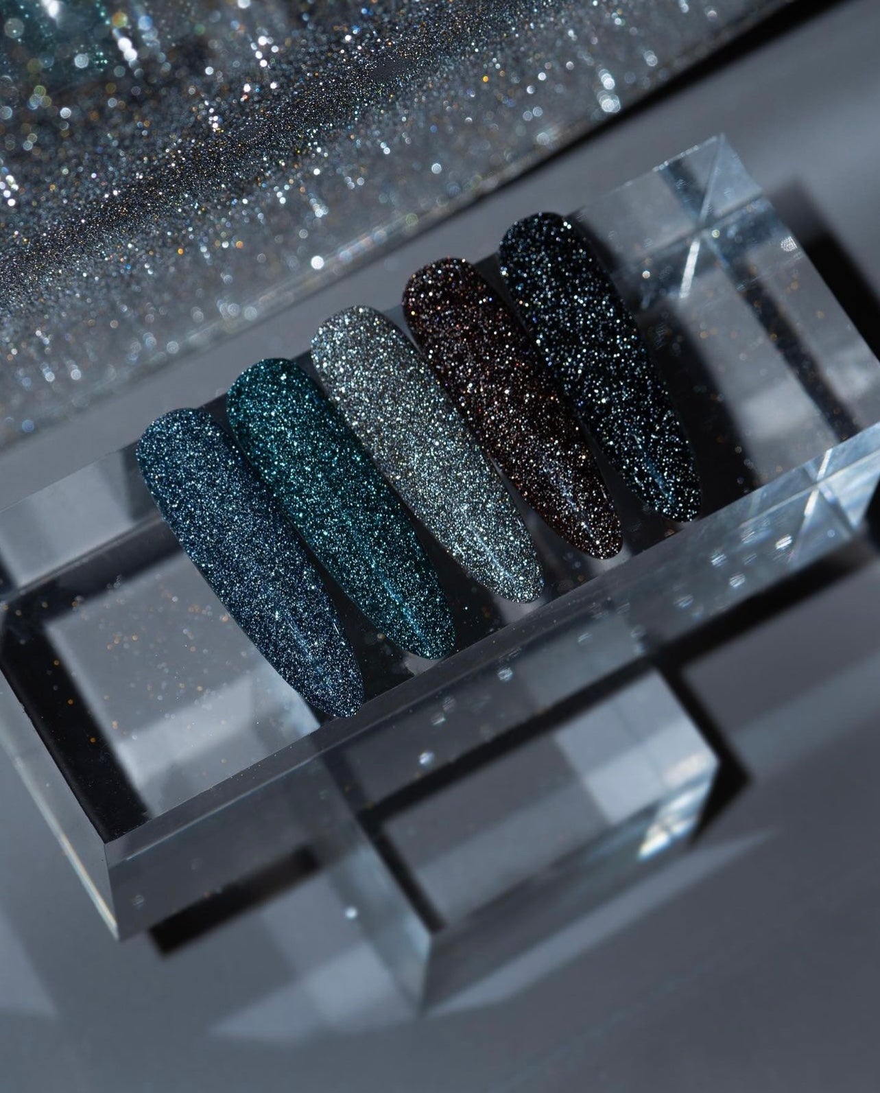 HEYLOVE - Reflective Gel Polish - Playfull