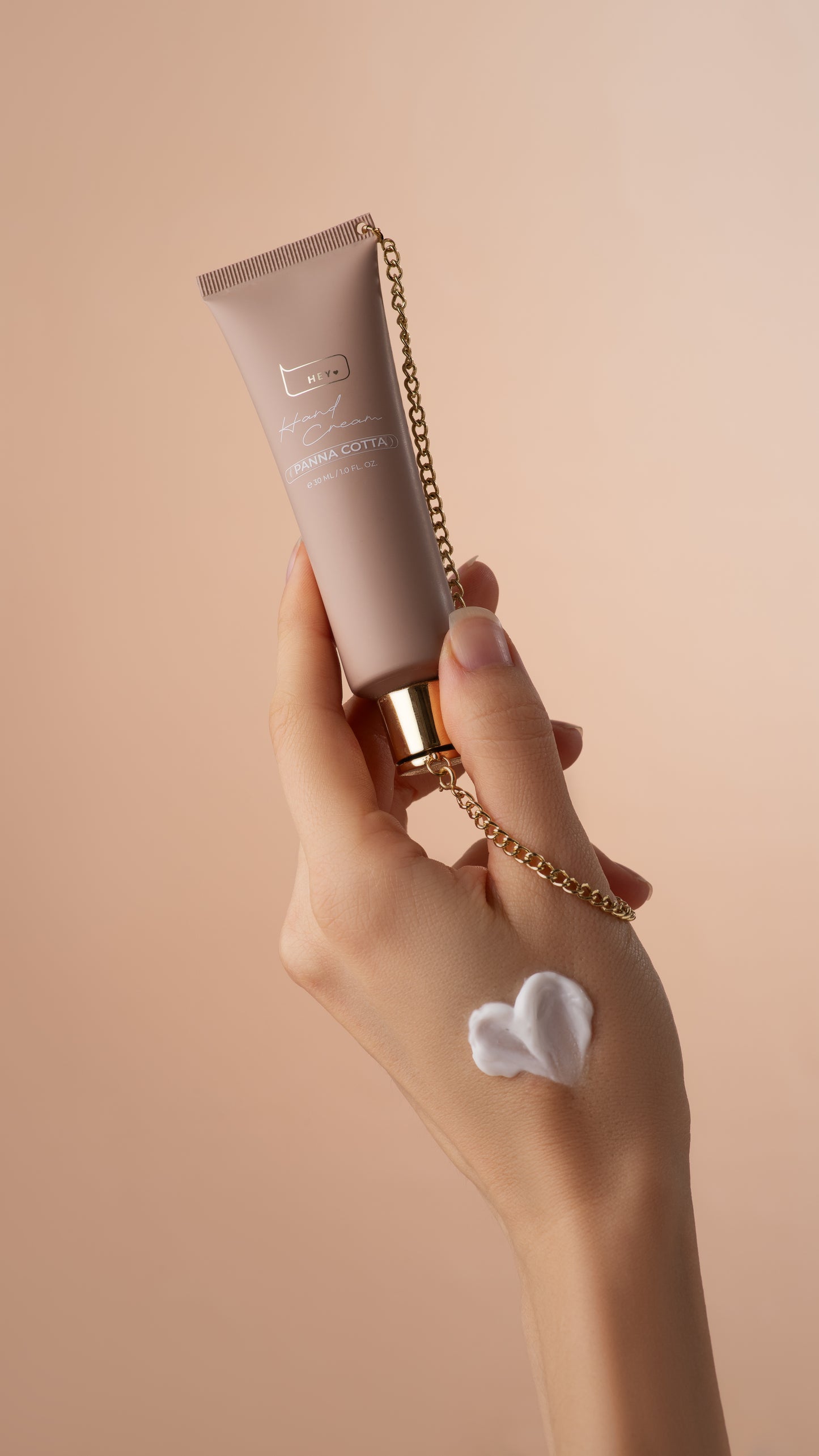 HEYLOVE - PANNA COTTA kézkrém - Csigakivonattal, 30 ml