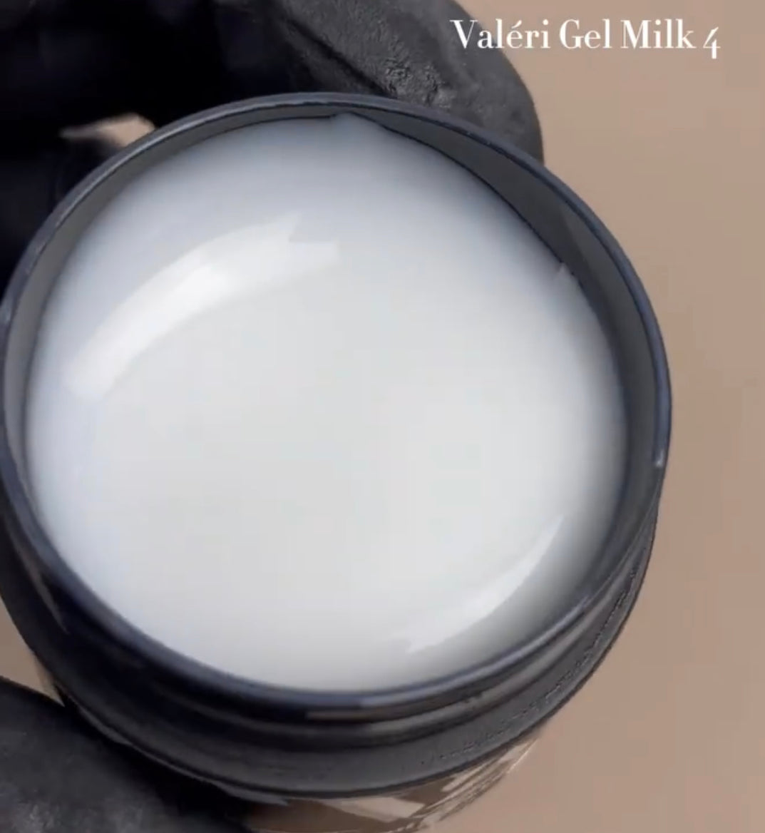 Valéri Builder gél  №04 Milk